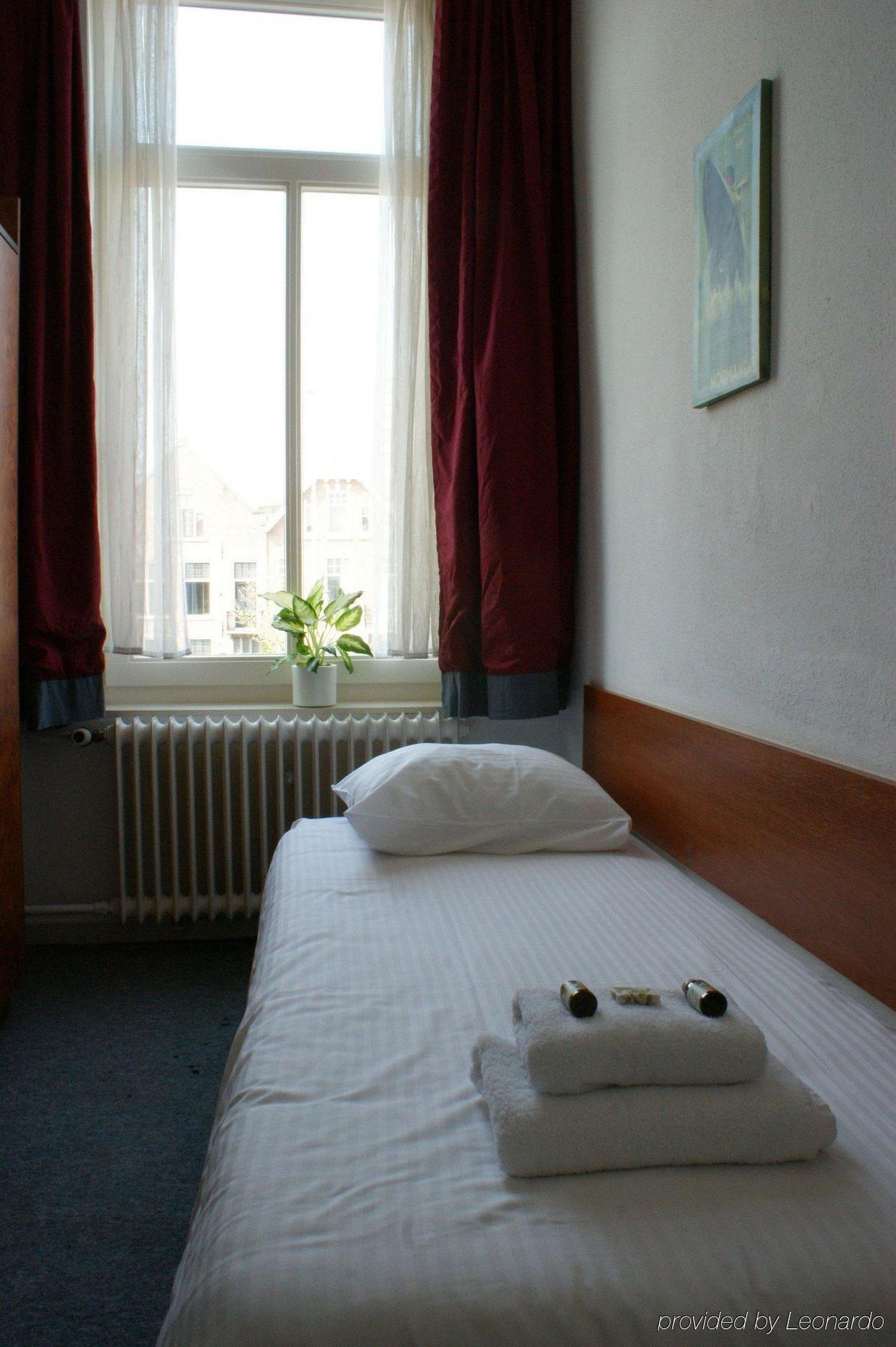 Hotel Benno Eindhoven Zimmer foto